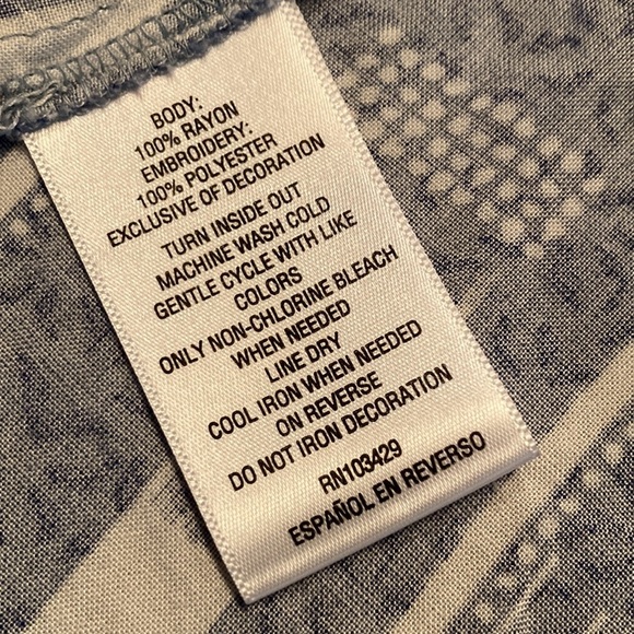 🌸NWT STYLE & Co Sleeveless Swing Tassel Blouse - size womens XS - Picture 9 of 11